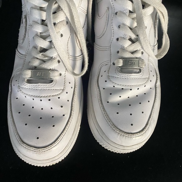 Nike Air Force 1 LE (GS) - Picture 3 of 6